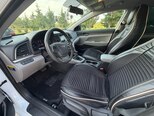 Hyundai Elantra-13
