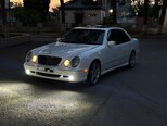 Mercedes E 320-9