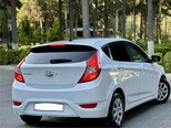 Hyundai Accent-10