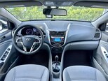 Hyundai Accent-15