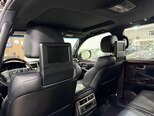 Lexus LX 570-31