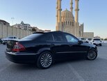 Mercedes E 270-9