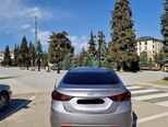 Hyundai Elantra-3