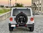 Jeep Wrangler-11