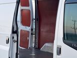 Ford Transit-11