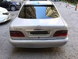 Mercedes E 240-2