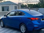Hyundai Accent-21