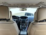 Ford Focus-16