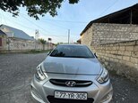 Hyundai Accent-1