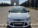 Ford Focus-13