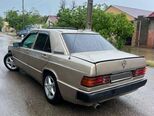 Mercedes 190-4