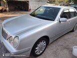 Mercedes E 240-4