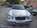 Mercedes E 240-3