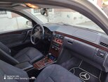 Mercedes E 240-13
