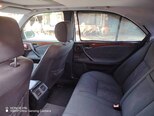 Mercedes E 240-11