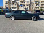 Mercedes E 240-4