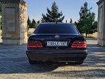 Mercedes E 240-2