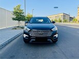 Hyundai Grand Santa Fe-1