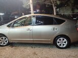 Toyota Prius-4