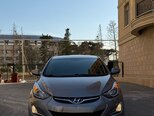 Hyundai Elantra-1