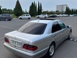 Mercedes E 240-3