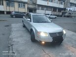 Volkswagen Passat-1