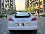 Porsche Panamera-5