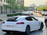Porsche Panamera-8