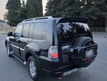 Mitsubishi Pajero-4