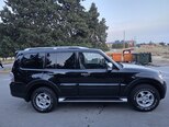 Mitsubishi Pajero-6