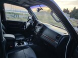 Mitsubishi Pajero-12