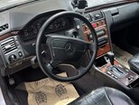 Mercedes E 230-5