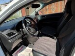 Hyundai Accent-12