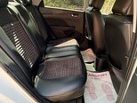 Hyundai Accent-7