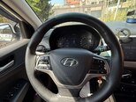 Hyundai Accent-13