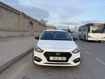 Hyundai Accent-20
