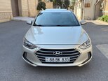 Hyundai Elantra-9