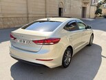 Hyundai Elantra-6