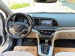Hyundai Elantra-11