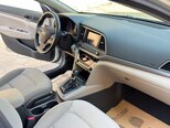 Hyundai Elantra-12
