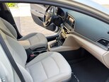 Hyundai Elantra-13