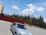 Mercedes E 240-8