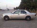 Mercedes 230 E-10