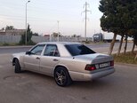 Mercedes 230 E-14