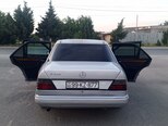 Mercedes 230 E-13