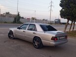 Mercedes 230 E-11