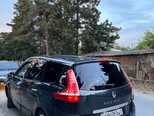 Renault Grand Scenic-6
