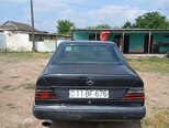 Mercedes 200 D-14
