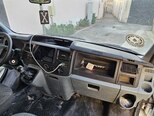 Ford Transit-6