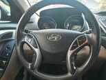 Hyundai Elantra-9